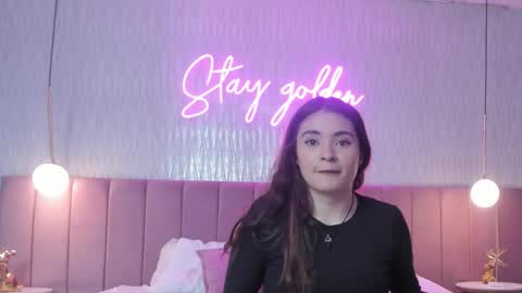 hanna_bastian_vc online show from November 6, 2025, 2:23 am