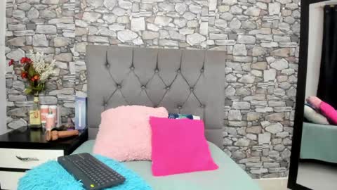 Snapshot of hanna_bell11 chatting on December 5, 2024, 2:31 am Hanna online show from December 5, 2024, 2:31 am