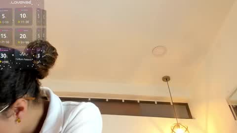 HANNA online show from November 17, 2025, 1:39 pm