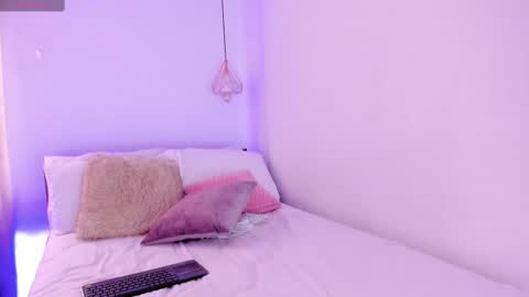 Snapshot of hanna_cupper chatting on September 11, 2025, 2:17 pm Hanna online show from September 11, 2025, 2:17 pm