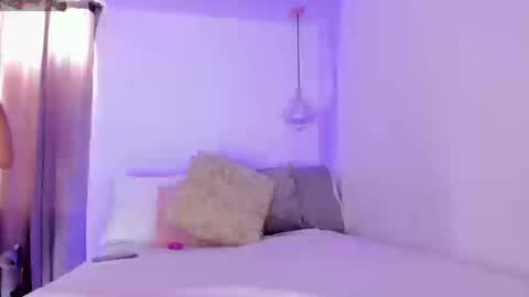 Snapshot of hanna_cupper chatting on September 18, 2025, 4:20 pm Hanna online show from September 18, 2025, 4:20 pm