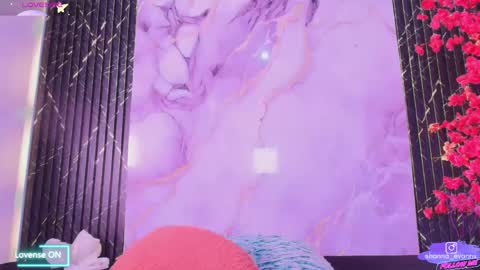 Snapshot of hanna_evanns_ chatting on May 5, 2026, 9:12 pm Hanna online show from May 5, 2026, 9:12 pm