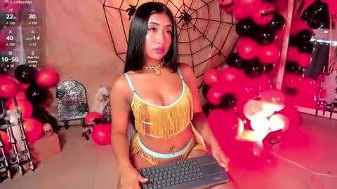 Snapshot of hanna_fost chatting on October 29, 2025, 8:54 pm  im Hanna online show from October 29, 2025, 8:54 pm