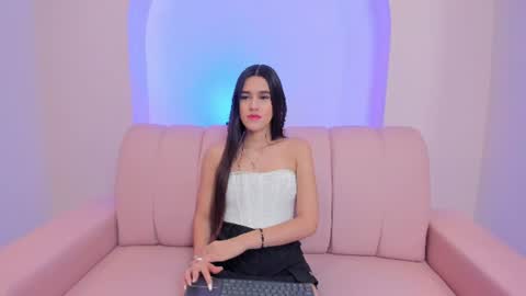 Hanna Foxi online show from July 2, 2026, 12:11 pm
