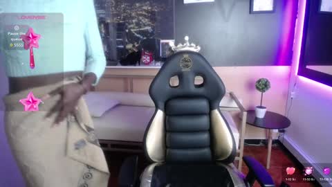 hanna_lamber online show from December 10, 2024, 8:40 am