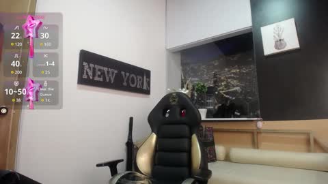 hanna_lamber online show from December 29, 2024, 2:17 am