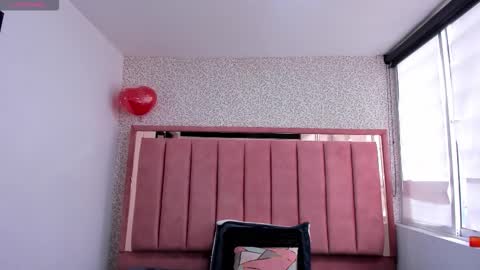 Snapshot of hanna_lee__ chatting on October 21, 2025, 7:47 pm  H A N N A  online show from October 21, 2025, 7:47 pm