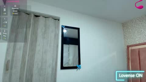 Snapshot of hanna_lee__ chatting on April 18, 2026, 12:47 am H A N N A online show from April 18, 2026, 12:47 am