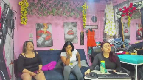 Hanna online show from May 9, 2026, 1:27 pm
