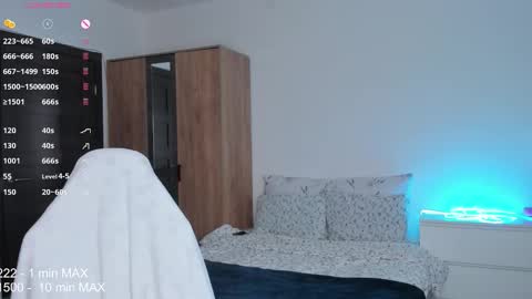 hanna montanas online show from September 22, 2025, 1:13 pm