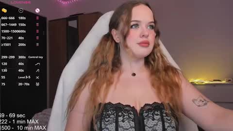 hanna montanas online show from October 31, 2025, 8:43 pm