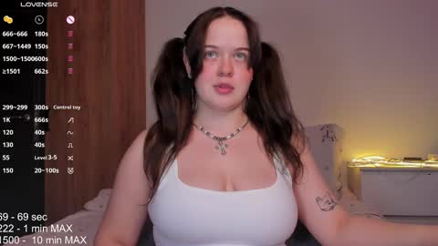 hanna montanas online show from November 16, 2025, 6:46 pm