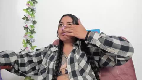 Camila online show from February 13, 2025, 10:54 pm