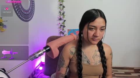 Camila online show from February 21, 2025, 9:00 pm