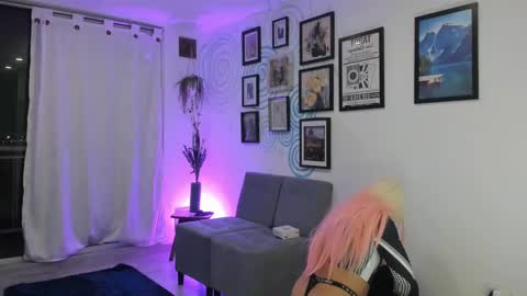 Snapshot of hanna_sofi4 chatting on March 9, 2025, 6:28 am Hanna Capicorn online show from March 9, 2025, 6:28 am