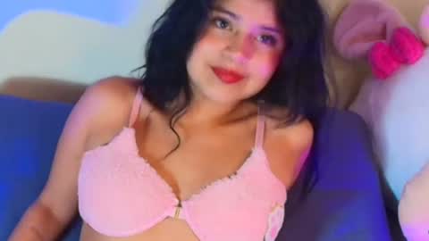 Hanna 3 online show from June 11, 2026, 5:44 pm