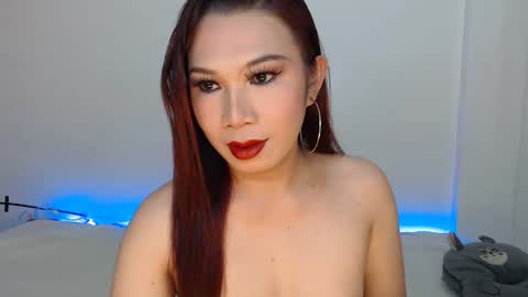 Snapshot of hannabanana_ts chatting on October 12, 2025, 2:10 am Hannah online show from October 12, 2025, 2:10 am