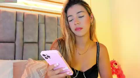 Snapshot of hannabronw chatting on June 17, 2026, 11:01 am Eliana online show from June 17, 2026, 11:01 am