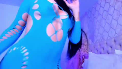 Snapshot of hannabruunn chatting on November 5, 2025, 12:54 am Hanna Brunn online show from November 5, 2025, 12:54 am