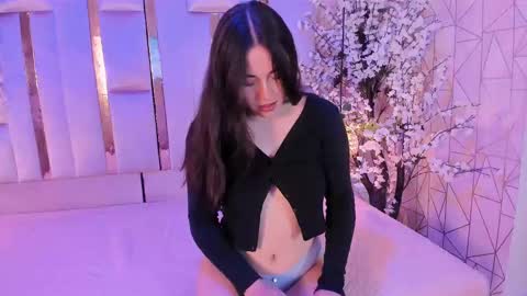 Snapshot of hannacollins_2 chatting on September 27, 2025, 1:05 pm hannacollins_2 online show from September 27, 2025, 1:05 pm