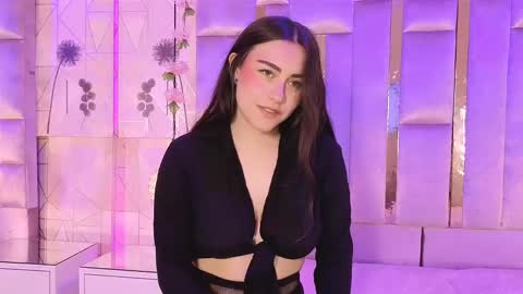 Snapshot of hannacollins_2 chatting on October 13, 2025, 1:33 pm hannacollins_2 online show from October 13, 2025, 1:33 pm