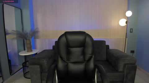  Hanna Connor  online show from December 24, 2024, 5:34 pm