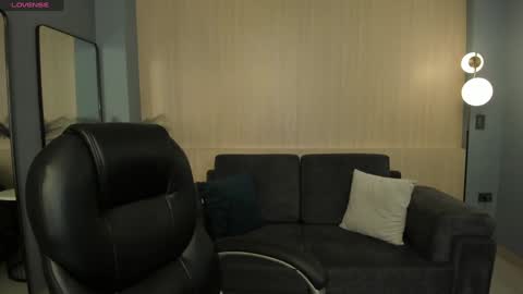  Hanna Connor  online show from December 31, 2024, 5:29 pm
