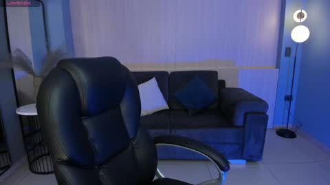 Hanna Connor  online show from January 5, 2025, 5:20 pm