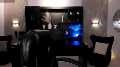  Hanna Connor  online show from November 4, 2025, 8:30 pm