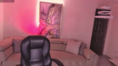  Hanna Connor  online show from June 15, 2026, 12:35 am