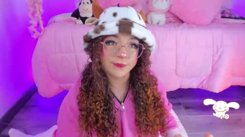 hannacutegod online show from November 25, 2025, 5:18 am