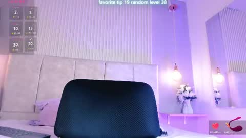 hannadanniels online show from July 15, 2026, 2:11 pm