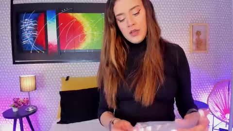 Snapshot of hannadowling_gh chatting on October 12, 2025, 3:16 am Hanna online show from October 12, 2025, 3:16 am