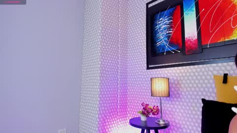 Snapshot of hannadowling_gh chatting on October 15, 2025, 3:17 am Hanna online show from October 15, 2025, 3:17 am