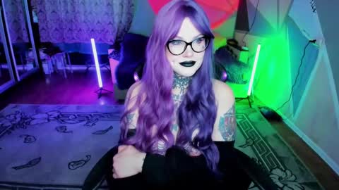 Hannah online show from February 16, 2025, 2:32 pm