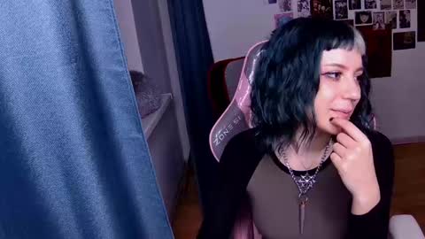 Hannah online show from March 12, 2025, 8:52 pm