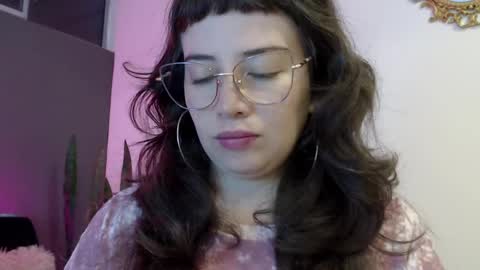 HannahHexx online show from May 5, 2026, 2:41 am
