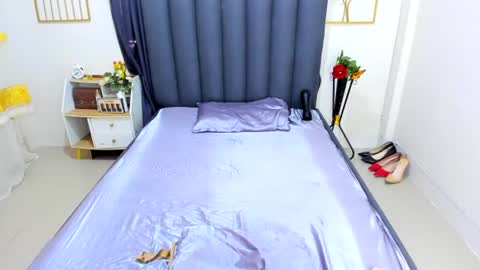 hannah_louissex online show from June 21, 2026, 10:56 pm