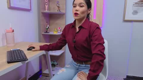 Snapshot of hannah_martinez_ chatting on March 15, 2026, 8:04 pm Maira online show from March 15, 2026, 8:04 pm