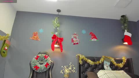 Snapshot of hannah_miller__ chatting on December 20, 2024, 11:21 am HANNAH MILLER online show from December 20, 2024, 11:21 am