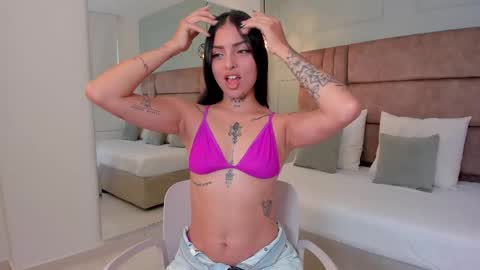 Snapshot of hannah_miltonn chatting on September 18, 2025, 9:39 pm Hannah Milton online show from September 18, 2025, 9:39 pm