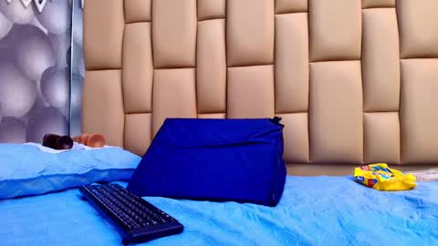 Snapshot of hannah_teehn chatting on October 1, 2025, 7:20 pm hannah_teehn online show from October 1, 2025, 7:20 pm