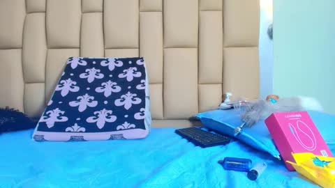 Snapshot of hannah_teehn chatting on October 14, 2025, 7:36 pm hannah_teehn online show from October 14, 2025, 7:36 pm