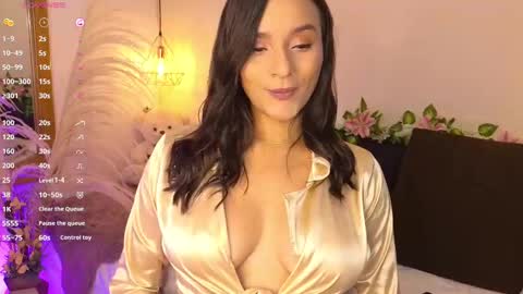 Hannah Williams online show from September 26, 2025, 11:09 pm