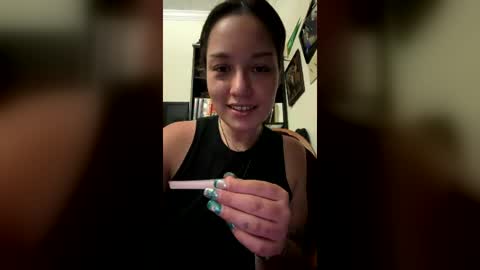 hannahbbgirl online show from June 21, 2026, 4:04 am