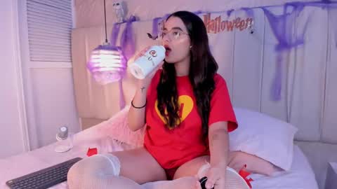 Snapshot of hannahcb_ chatting on October 5, 2025, 8:07 pm Hannah Lee online show from October 5, 2025, 8:07 pm