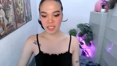 HANNAH online show from May 4, 2026, 12:50 am