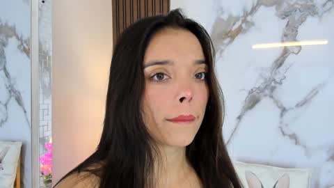 Snapshot of hannahill69 chatting on January 10, 2025, 4:33 am Hannahill69 online show from January 10, 2025, 4:33 am