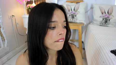 Snapshot of hannahill69 chatting on January 10, 2025, 7:35 am Hannahill69 online show from January 10, 2025, 7:35 am