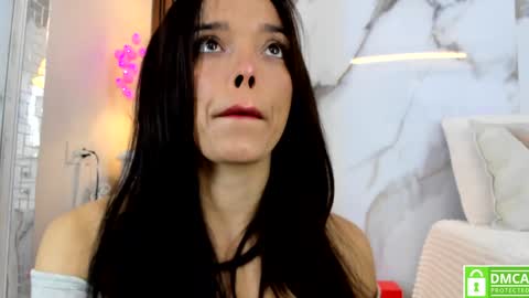 Snapshot of hannahill69 chatting on January 28, 2025, 4:29 am Hannahill69 online show from January 28, 2025, 4:29 am